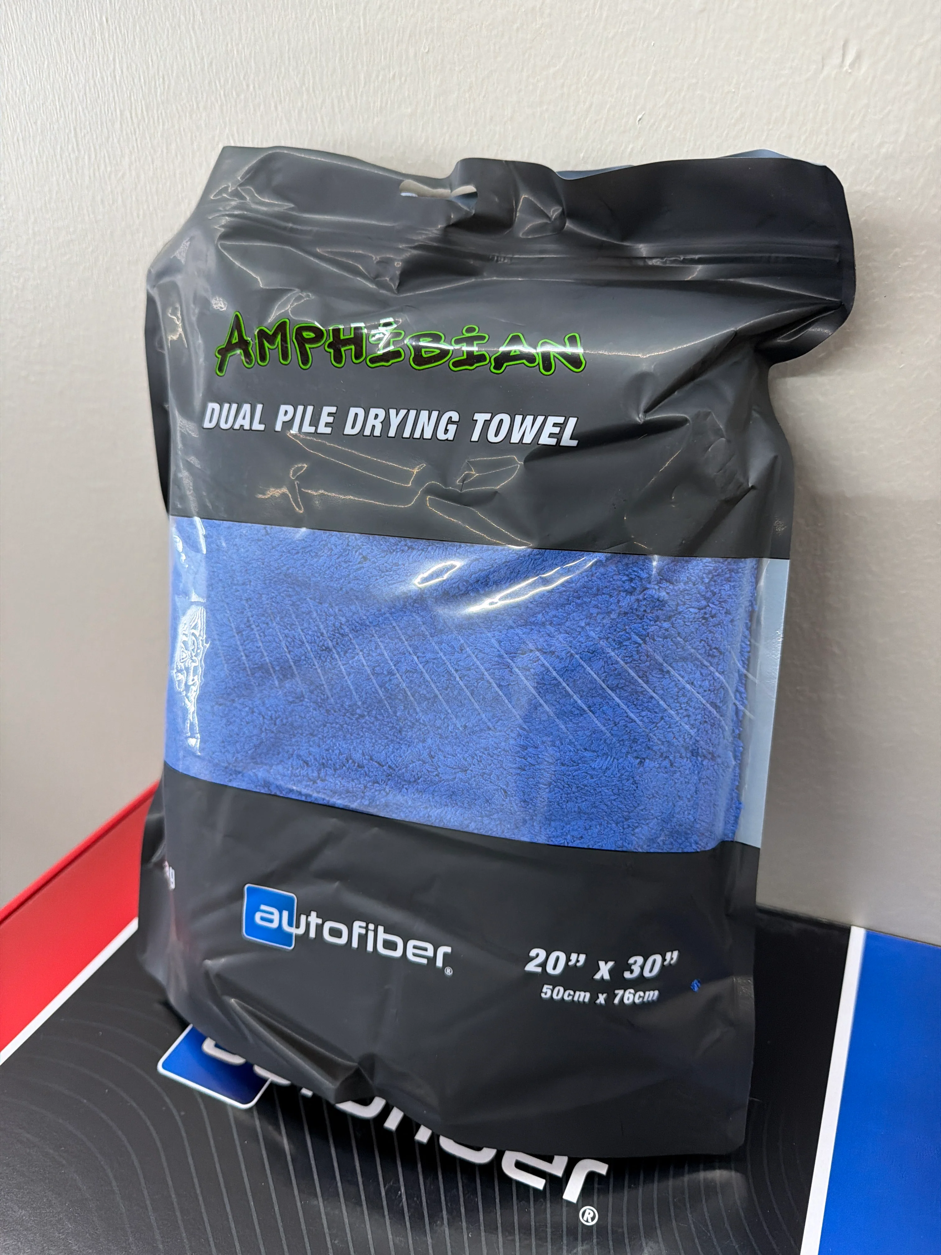 AUTOFIBER AMPHIBIAN and Amphibian XL - Microfiber Drying Towel - 1 pack - Image 4